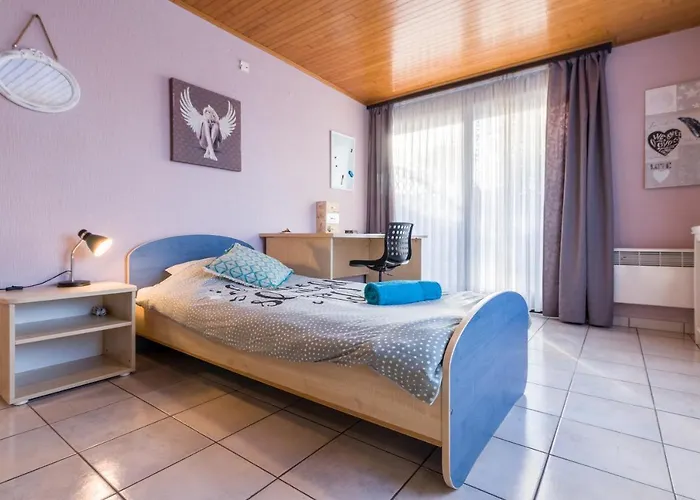 Room 4